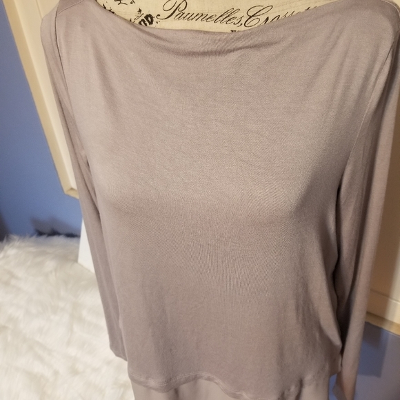 Ana long sleeve top. - Picture 6 of 7